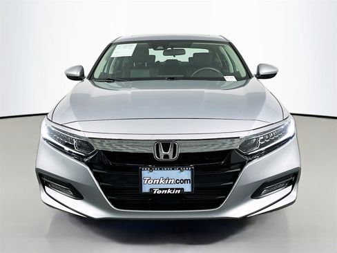 Used 2018 Honda Accord EX image 2