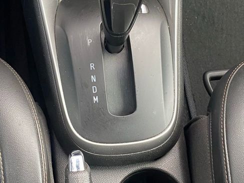 Used 2021 Chevrolet Trax LT w/ Driver Confidence Package image 18