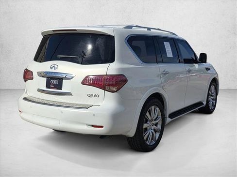Used 2014 INFINITI QX80 4WD w/ Deluxe Touring Package image 5