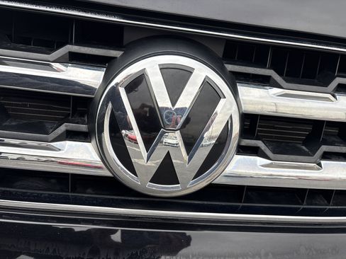 Used 2018 Volkswagen Atlas S image 30