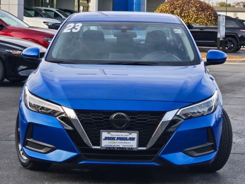 Used 2023 Nissan Sentra SV image 3