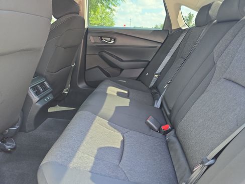 Used 2025 Honda Accord SE image 12