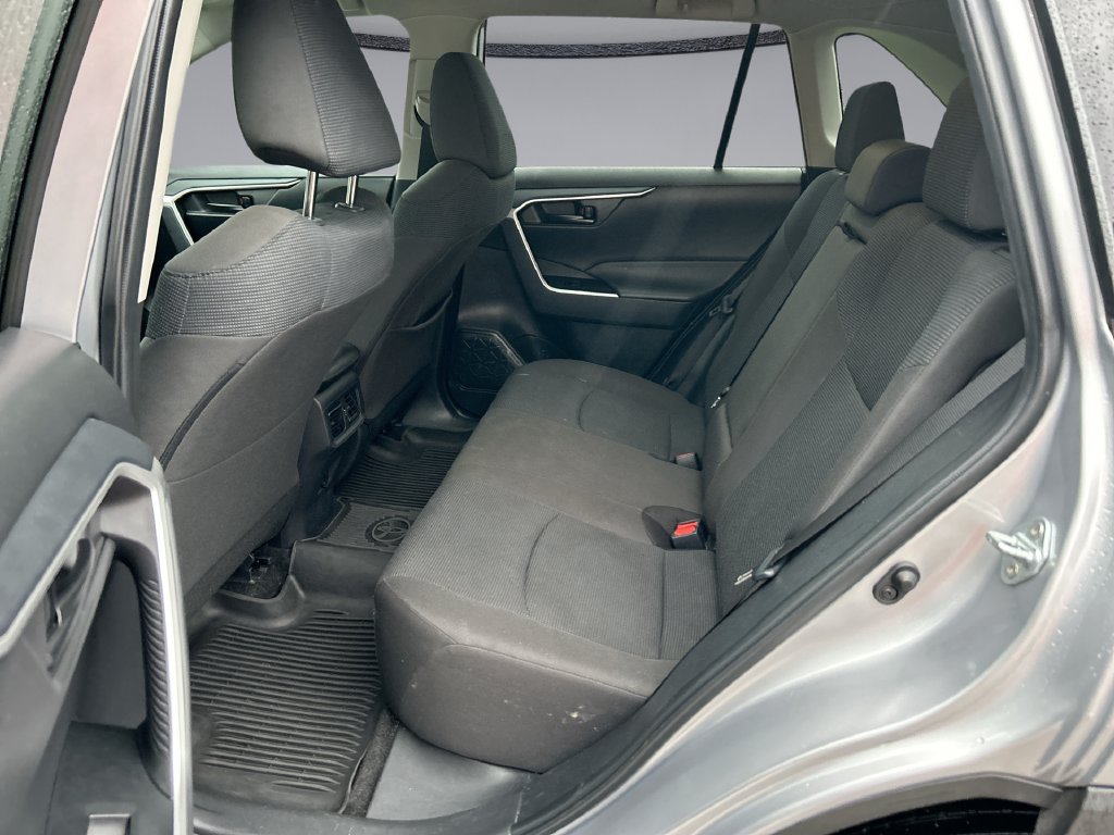 Certified 2024 Toyota RAV4 LE FWD image 28