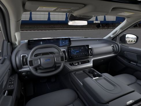 New 2026 Ford Expedition Max Platinum AWD/4WD image 9
