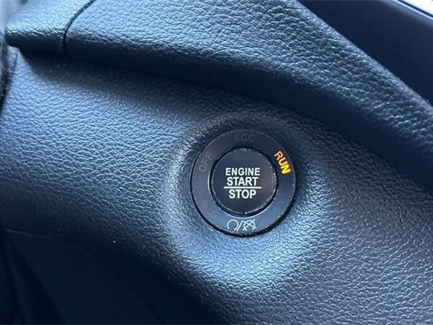 Used 2020 Jeep Cherokee Latitude Plus image 25