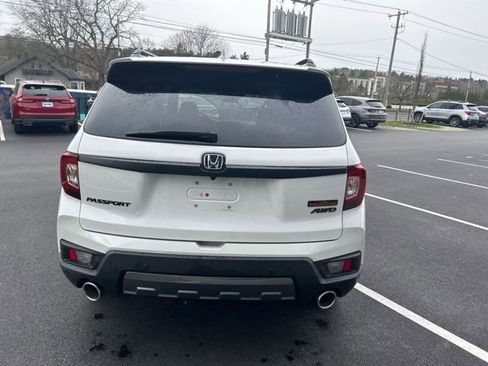 Used 2023 Honda Passport TrailSport image 8