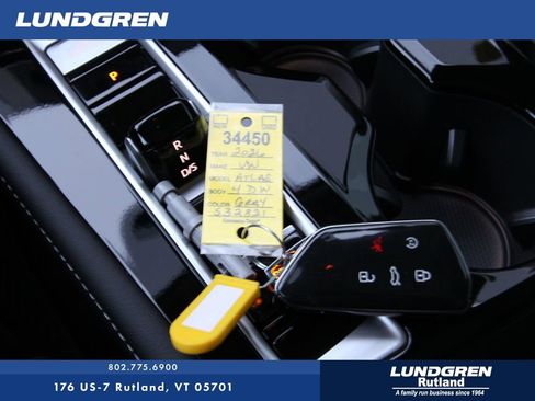 New 2026 Volkswagen Atlas SEL image 5