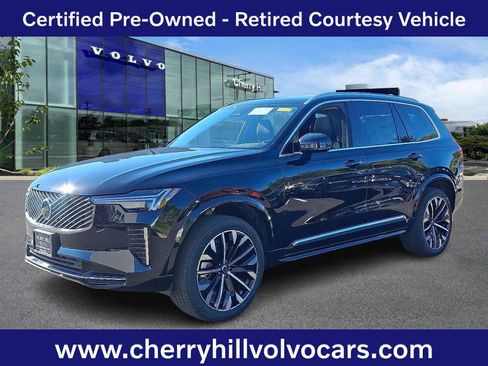 Certified 2025 Volvo XC90 B6 Plus image 3