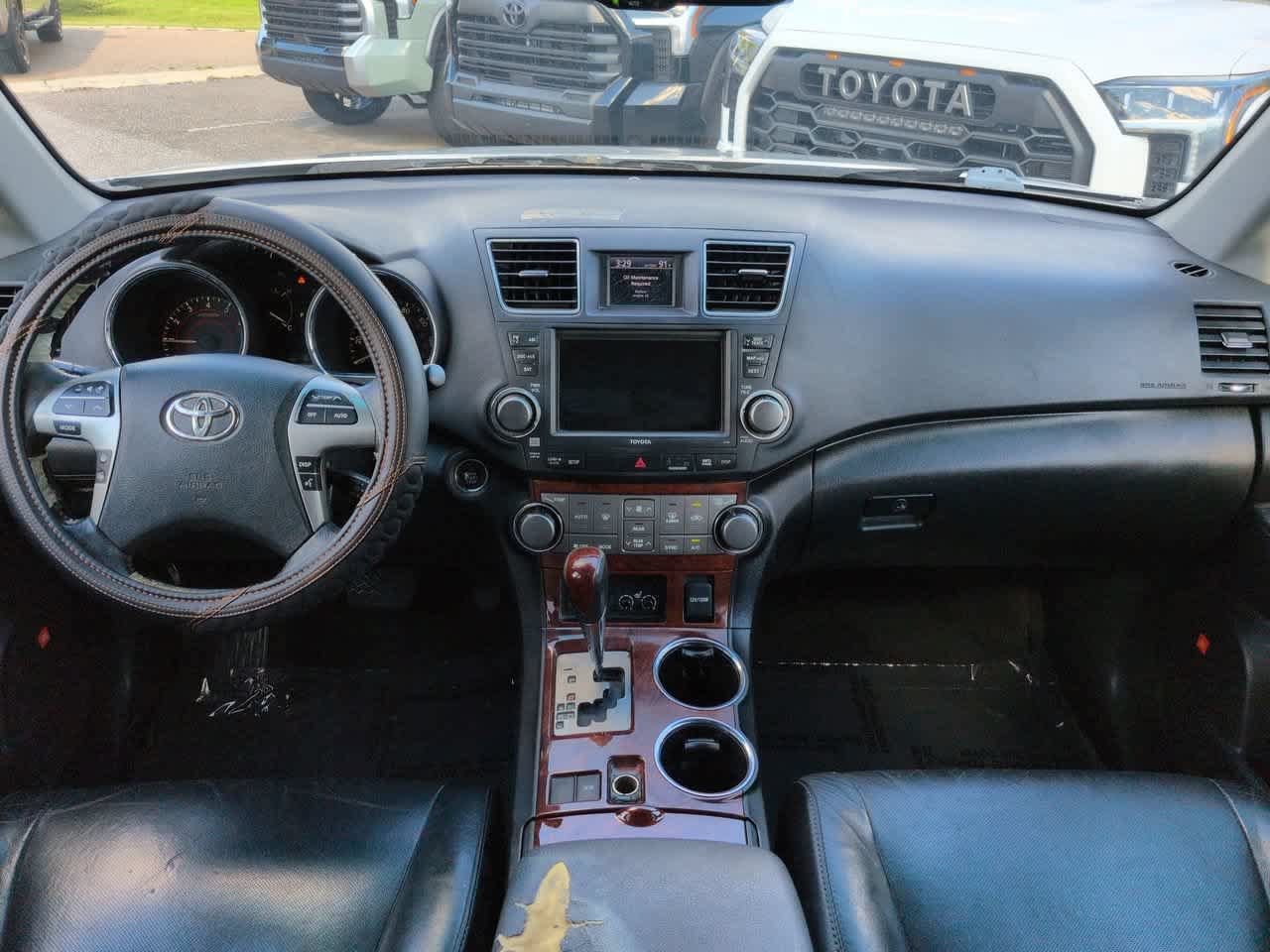 Used 2011 Toyota Highlander Limited w/ Tow Pkg FWD image 14