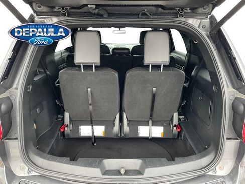 Used 2019 Ford Explorer XLT w/ Equipment Group 202A image 6