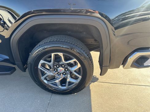 New 2026 GMC Sierra 1500 SLT w/ SLT Premium Plus Package image 17