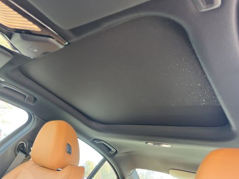 New 2026 BMW 330i Sedan w/ Convenience Package image 18