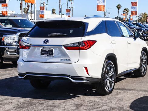 Used 2020 Lexus RX 350L FWD w/ Premium Package image 4