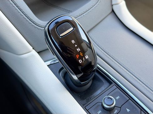 Used 2024 Cadillac XT6 Premium Luxury w/ LPO, Floor Liner Package image 31