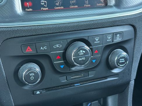 Used 2014 Dodge Charger R/T w/ Wheels & Tunes Group image 13