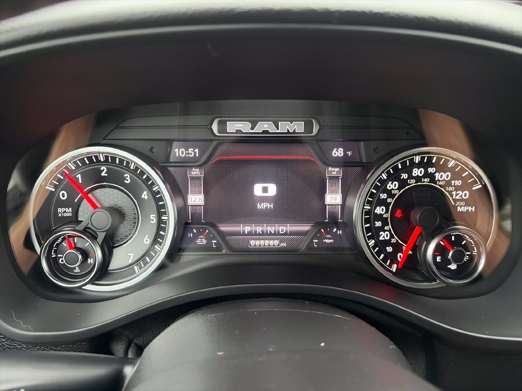 Used 2022 RAM 1500 Big Horn AWD/4WD image 16