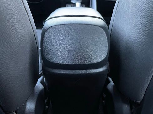 Used 2022 Hyundai Elantra SEL w/ Convenience Package image 28