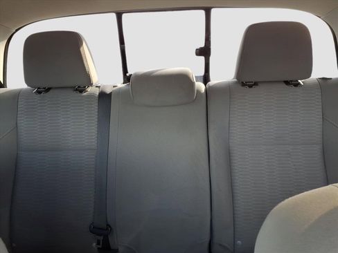 Used 2017 Toyota Tacoma SR5 image 17