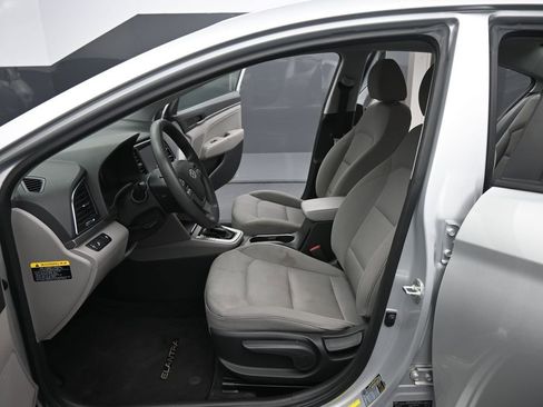 Used 2018 Hyundai Elantra SEL image 10