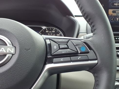 Used 2024 Nissan Altima 2.5 SL FWD image 26