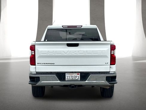 Used 2022 Chevrolet Silverado 1500 LT AWD/4WD image 5