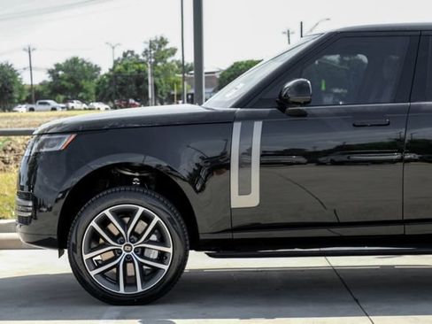 New 2027 Land Rover Range Rover Long Wheelbase SE AWD/4WD image 16