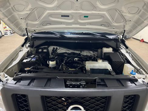 Used 2017 Nissan NV 2500 SV w/ Technology Package image 38