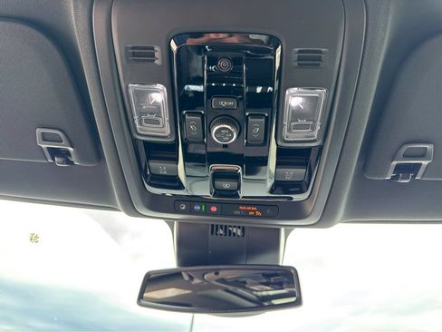 New 2026 GMC Yukon XL AT4 w/ LPO, Floor Liner Package AWD/4WD image 24