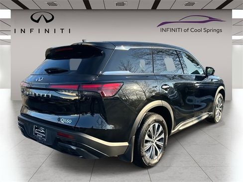 Used 2025 INFINITI QX60 Pure image 7