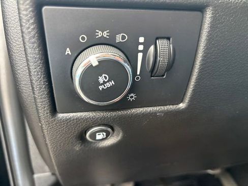 Used 2021 Jeep Grand Cherokee Laredo X RWD image 42