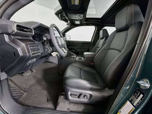 New 2026 Toyota 4Runner TRD Off-Road Premium AWD/4WD image 11