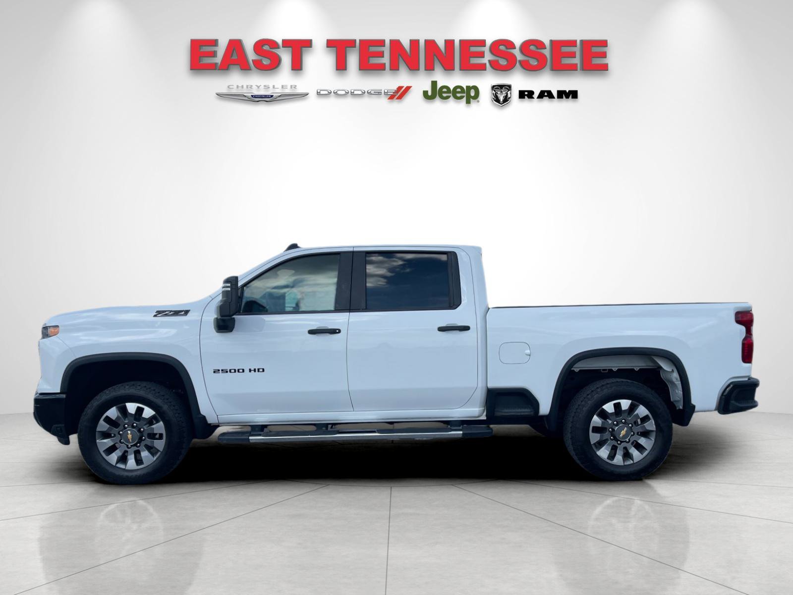 Used 2024 Chevrolet Silverado 2500 Custom w/ Custom Value Package AWD/4WD image 6