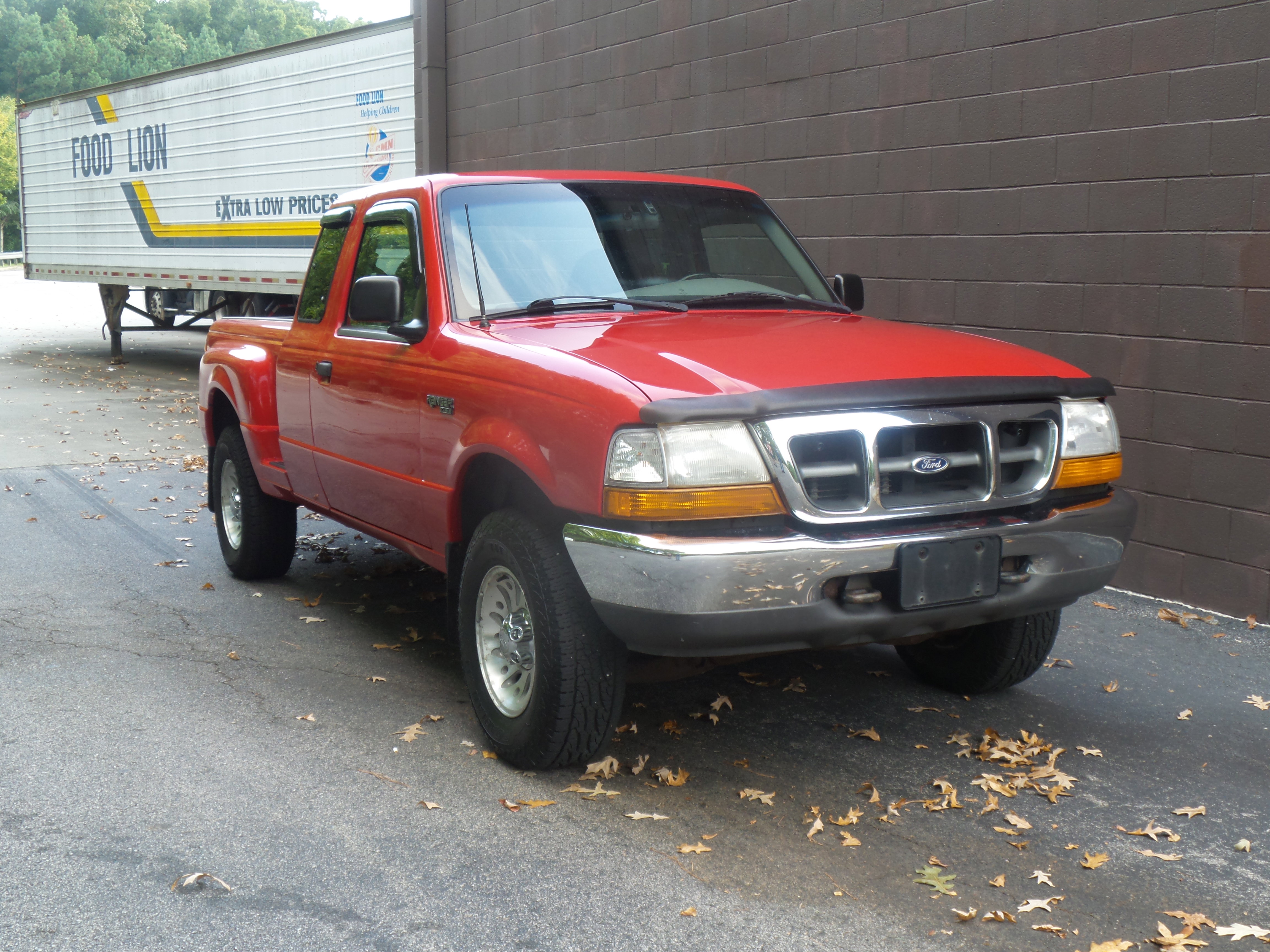 Used 1999 Ford Ranger XLT AWD/4WD image 3