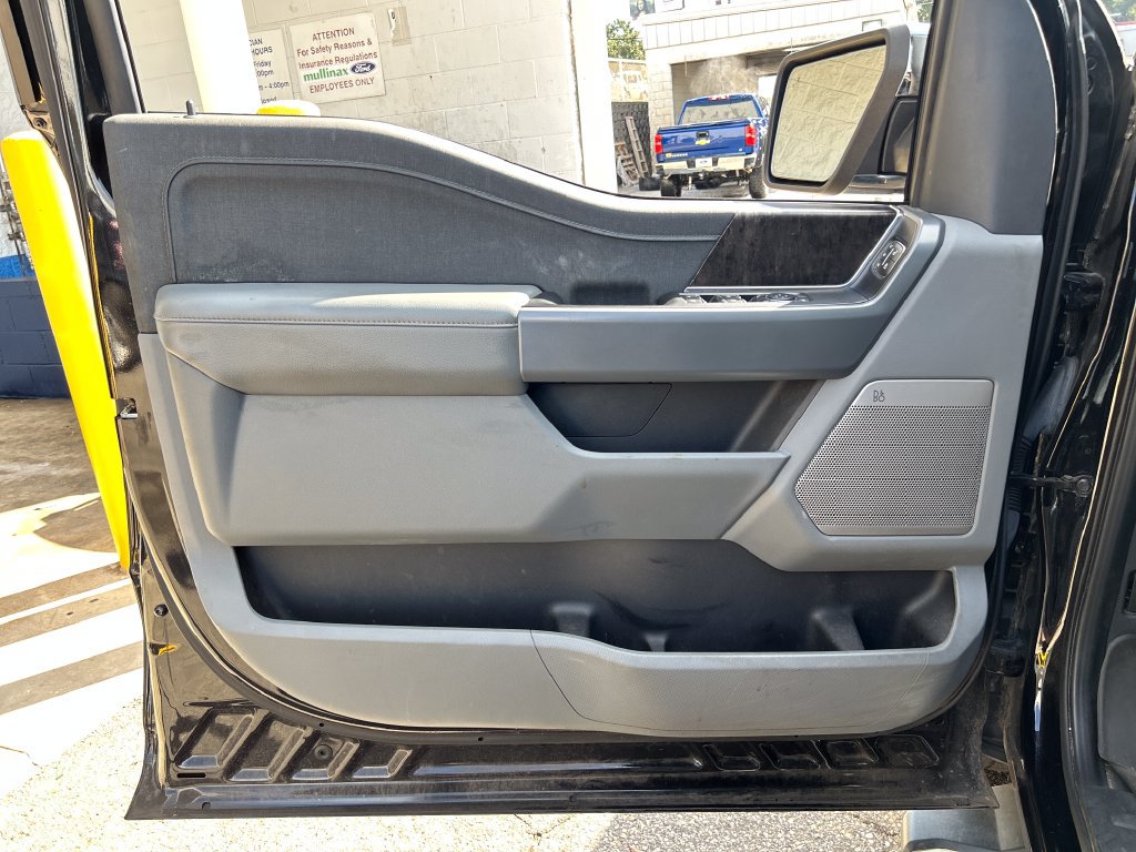 Used 2022 Ford F150 Lariat RWD image 9