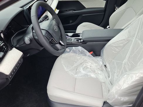 New 2026 Toyota Camry Hybrid AWD/4WD image 21