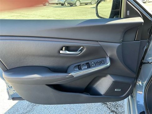 New 2025 Nissan Sentra SR w/ SR Premium Package image 11