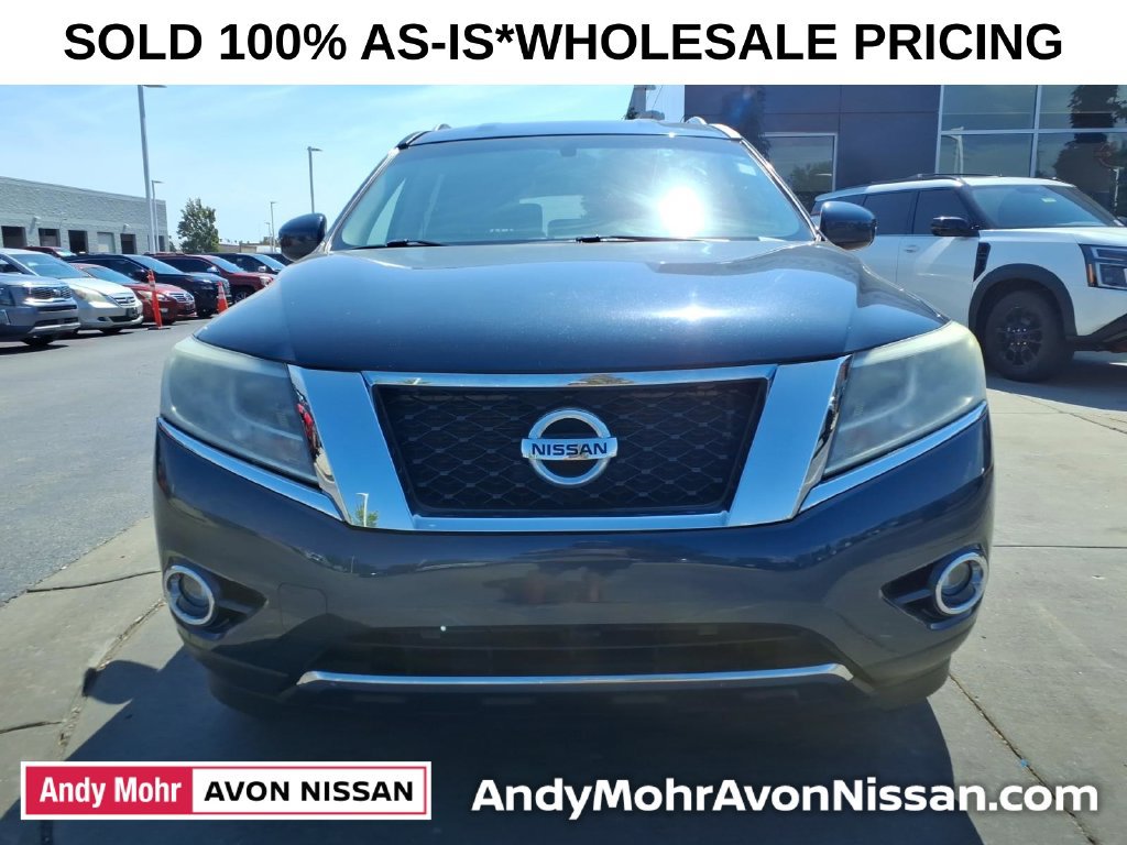 Used 2015 Nissan Pathfinder SV w/ Trailer Tow Package FWD image 3