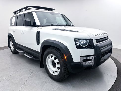 Used 2023 Land Rover Defender 110 S image 11