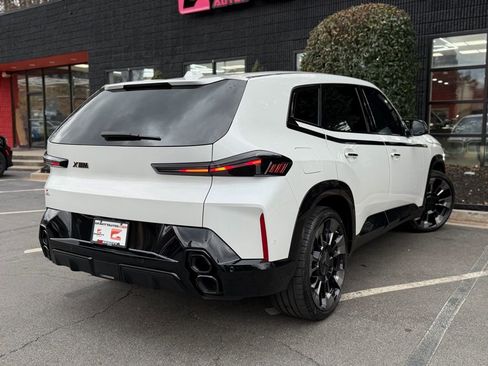 Used 2023 BMW XM image 12