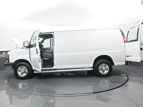 Used 2024 Chevrolet Express 2500 w/ Driver Convenience Package image 29