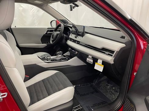 New 2025 Mitsubishi Outlander SE image 26