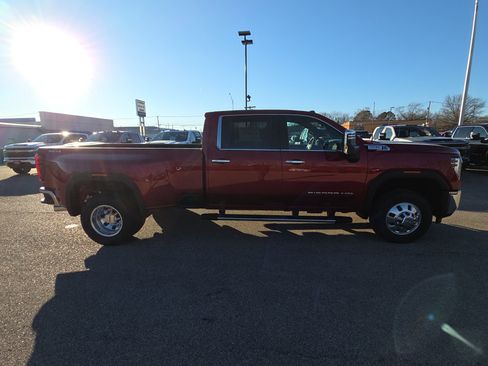 New 2026 GMC Sierra 3500 SLT image 10