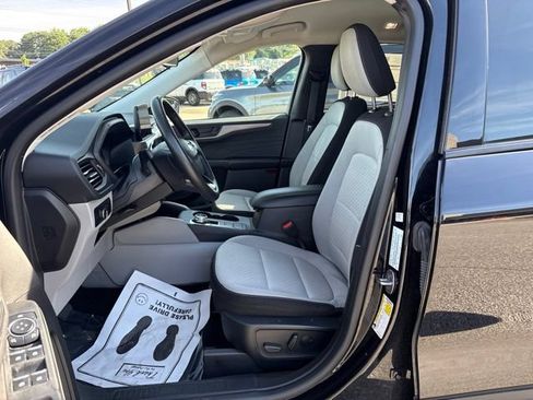 Certified 2024 Ford Escape Active FWD image 12