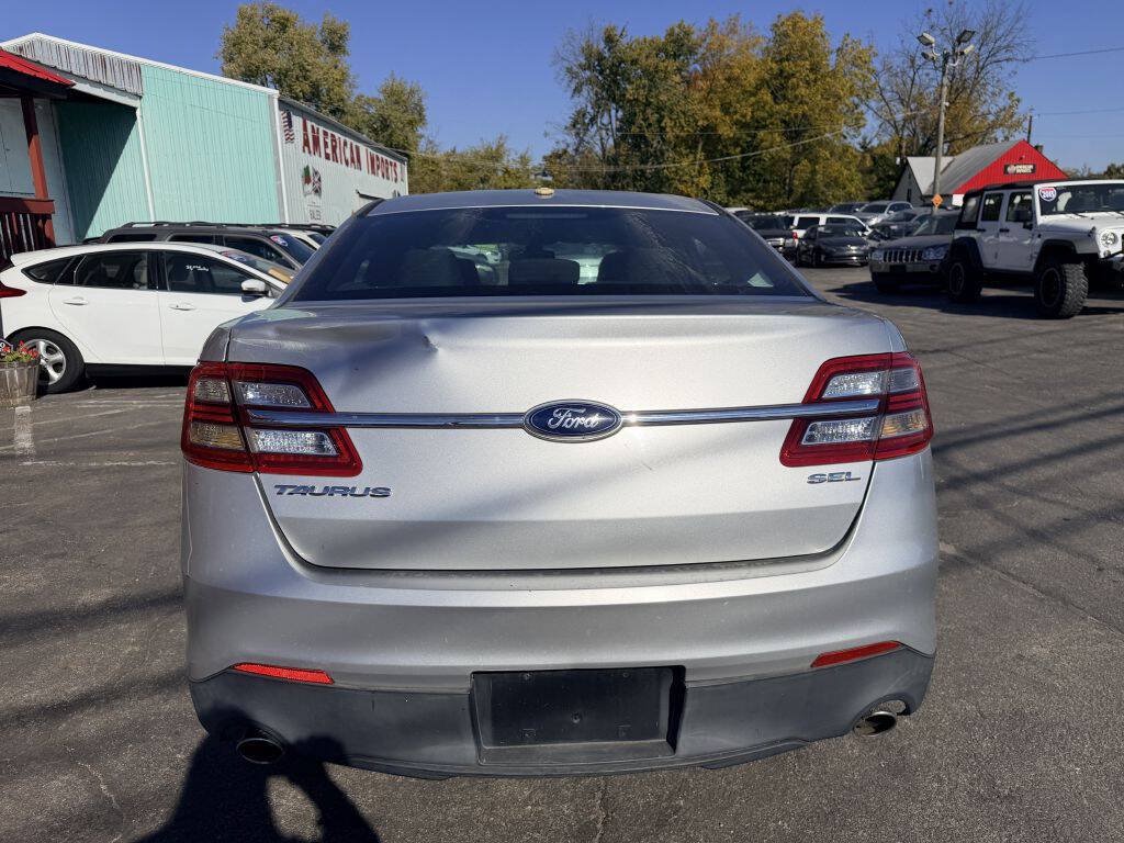 Used 2013 Ford Taurus SEL FWD image 4