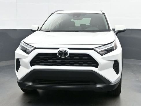 Used 2025 Toyota RAV4 XLE AWD/4WD image 3