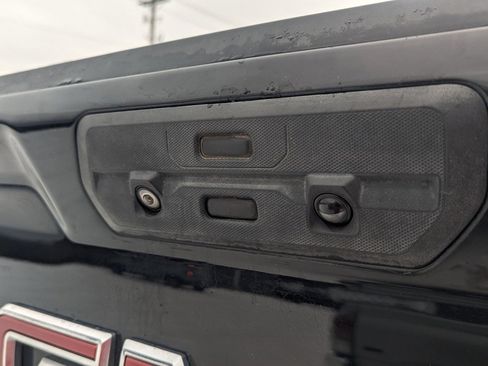 Used 2019 GMC Sierra 1500 Denali w/ Technology Package image 15