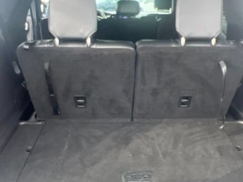 Used 2020 Ford Explorer XLT w/ Equipment Group 202A AWD/4WD image 25