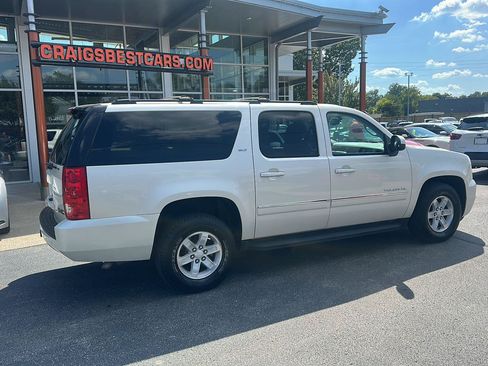 Used 2013 GMC Yukon XL SLT w/ SLT-2 Equipment Package RWD image 3