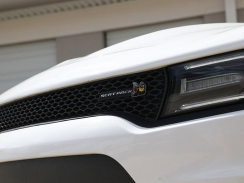 Used 2018 Dodge Charger R/T Scat Pack image 36