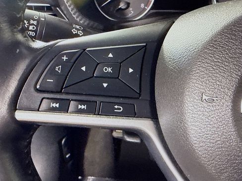 Used 2022 Nissan Sentra SV w/ Trunk Package image 14